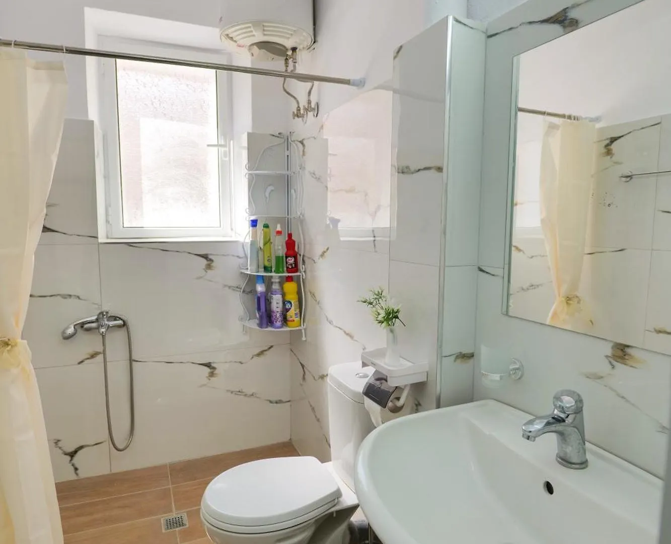 Elsa Apartment Sarande 0*,  Albania